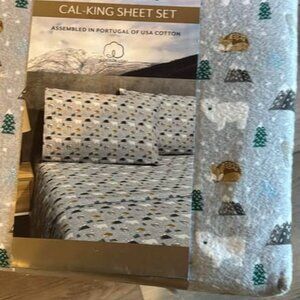 Flannel Portugal Cal. King Grey Background with Animal & Plant Print Sheet Set